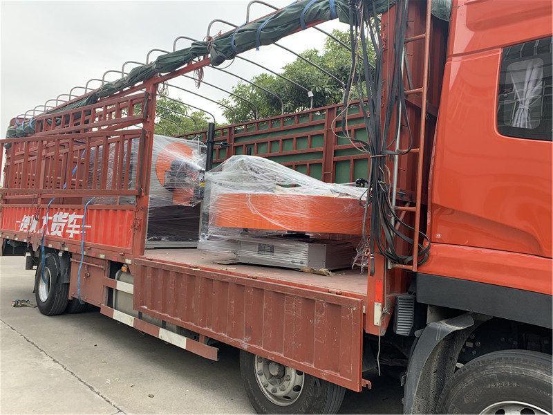 特大喜訊！貝朗自動化彎線機發貨佛山客戶處